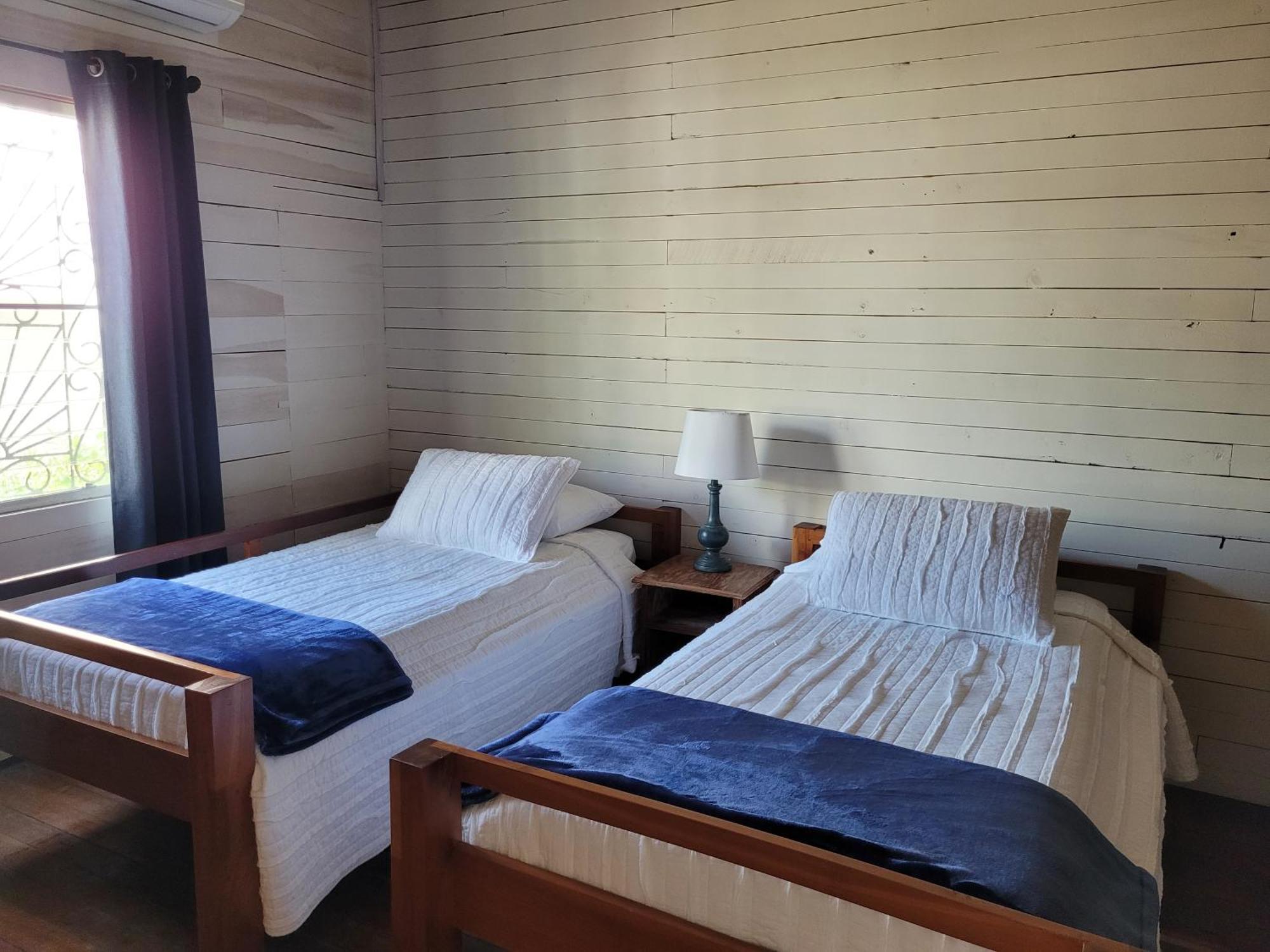 Ashton Court Belize Hotel Belize City Exterior photo