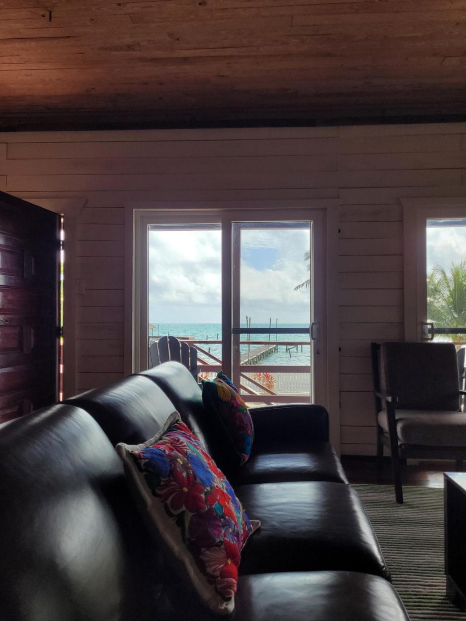 Ashton Court Belize Hotel Belize City Exterior photo